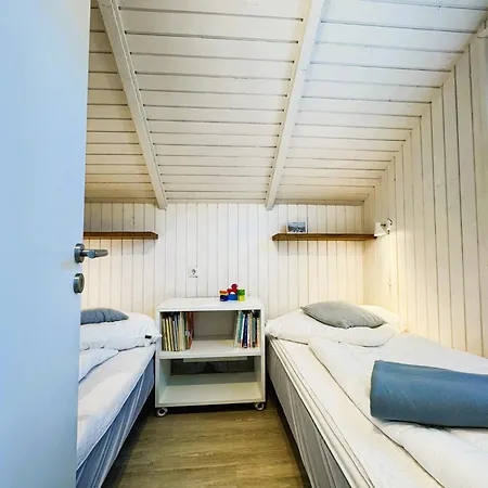 Lille Hus - Familienfreundliches Strandhaus Mit Ofen Tatil Evi Holnishof