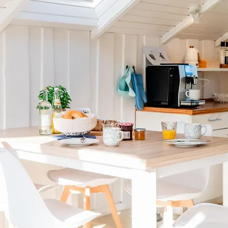 Tatil Evi Lille Hus - Familienfreundliches Strandhaus Mit Ofen Holnishof