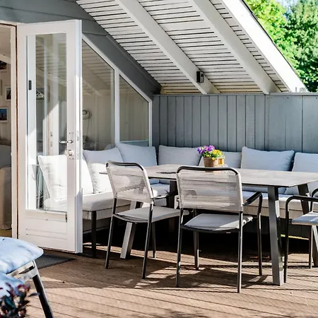 Lille Hus - Familienfreundliches Strandhaus Mit Ofen Tatil Evi Holnishof